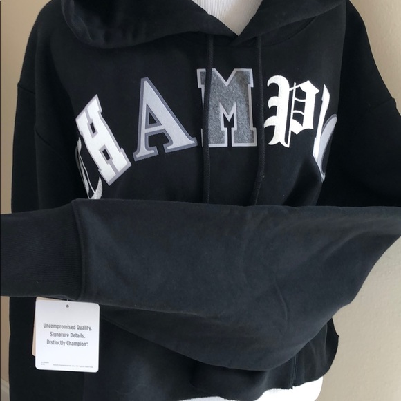 New champion black cropped hoodie graphic - Picture 8 of 9